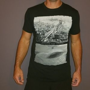 Billabong T shirt